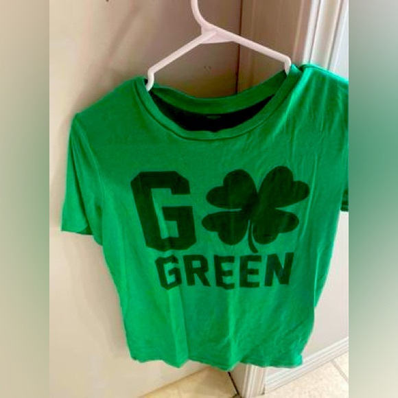 Green T-shirt - Picture 1 of 1